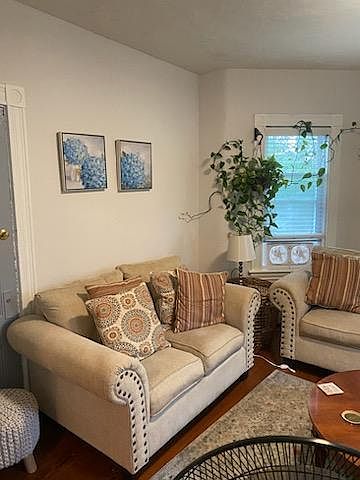 1st image of 16 White Street Pl #3