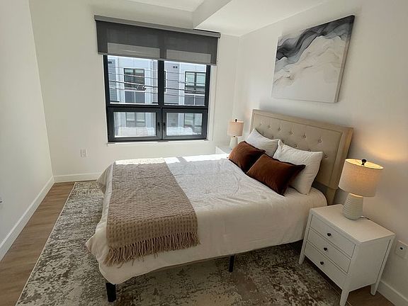 5th image of 94 Gardner St #2D