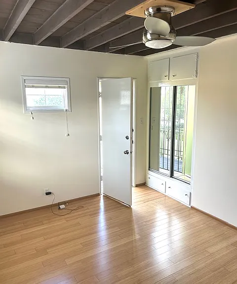 5262 Willowcrest Ave #5262 — Photo 19
