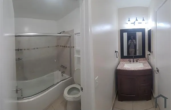 2244 NW 52nd Ave