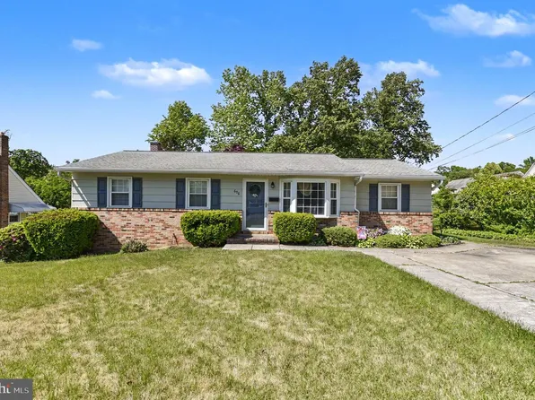 696 W Maple Rd, Linthicum, MD 21090