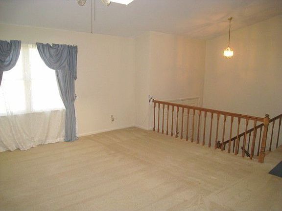 2nd image of 1992 19th Avenue Cir NE