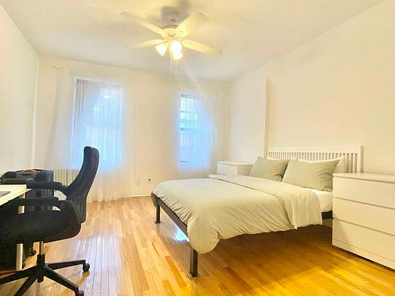 4th image of 1446 1st Ave APT 3a