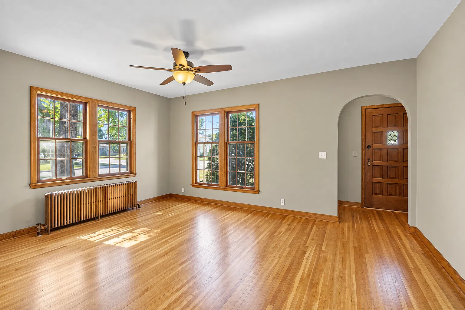 20640 Howland Avenue West — Photo 4