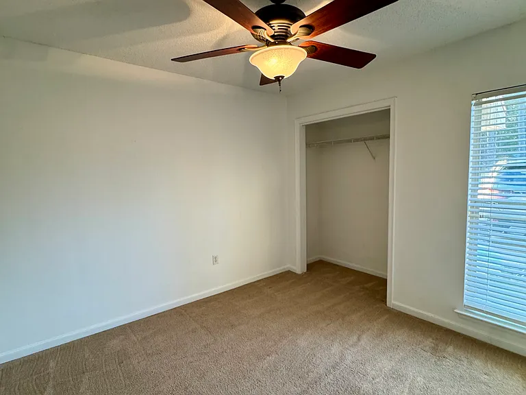 14267 Woodlands Dr #4 — Photo 11