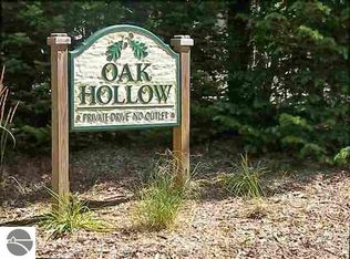 6308 W Cottage Ct, Glen Arbor, MI 49636