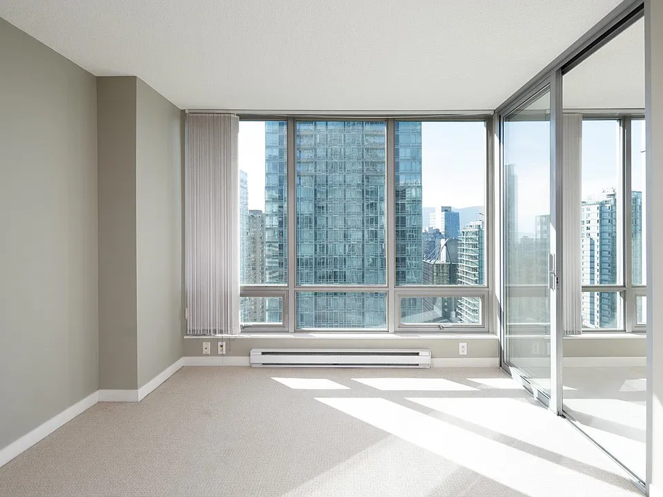 1200 Georgia St W #2401