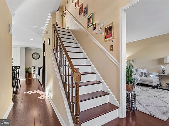 3rd image of 1126 Plowshare Rd