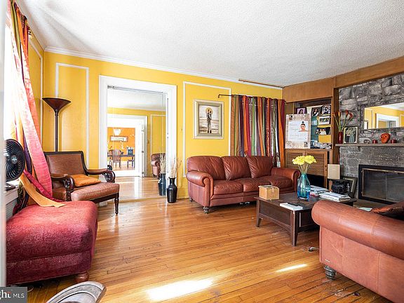 5th image of 2217-23 Georges Ln