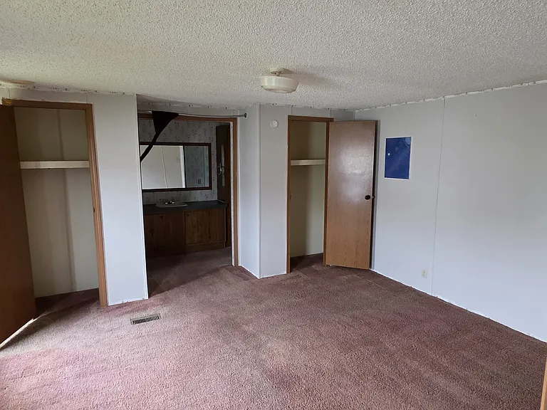 93 Moore Ln — Photo 5