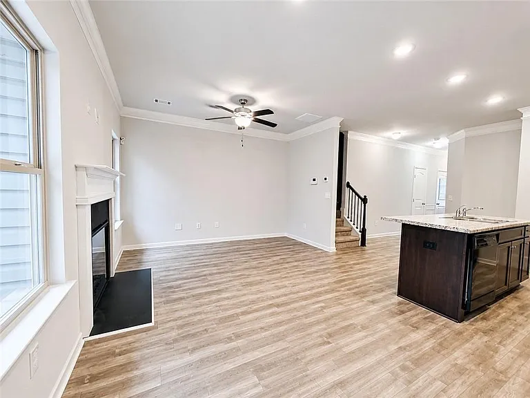 349 Turtle Creek Dr — Photo 5
