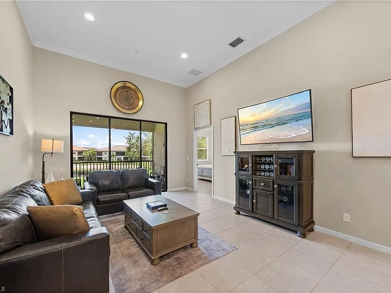 9366 Pocida Ct #202 — Photo 4