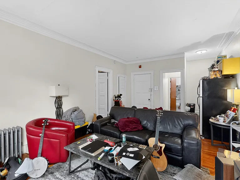 1069 Beacon St #5 — Photo 4