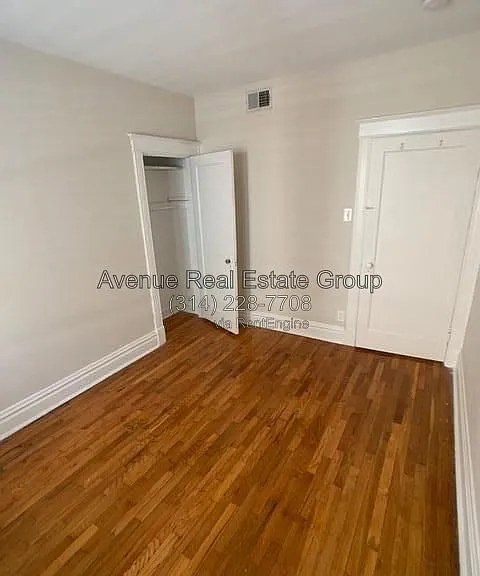 6404 Alamo Ave #2W — Photo 5