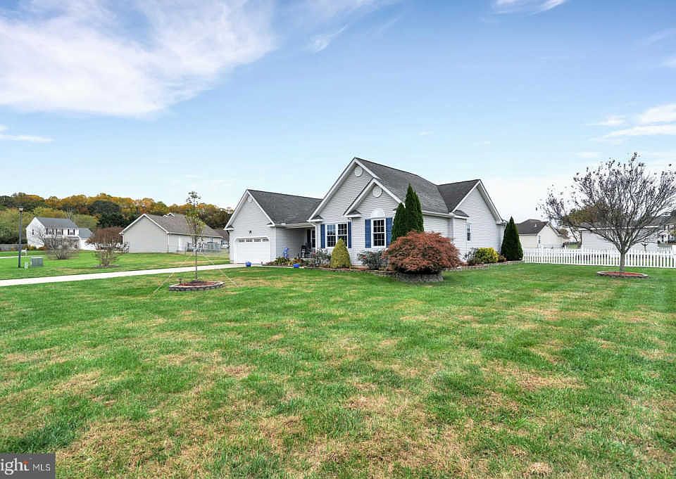 1st image of 219 Hearthstone Ln