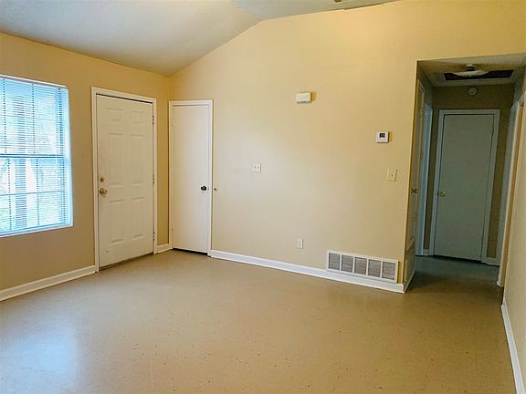 2nd image of 3760 Bluff Wood Dr
