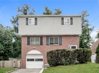 247 Golden Gate Dr, Verona, PA 15147
