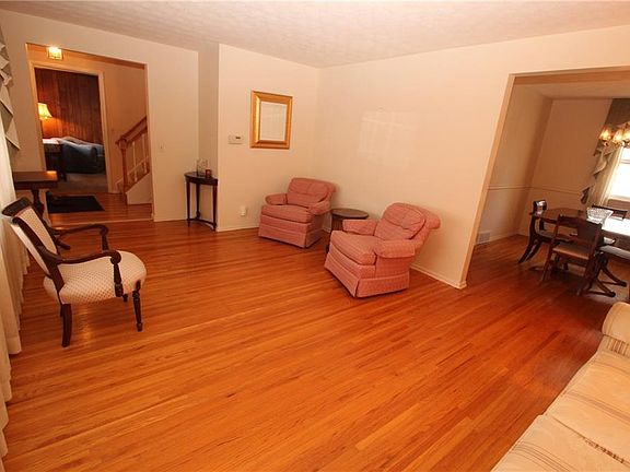 5th image of 37 Gentian Way
