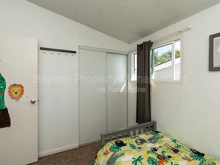 3443 Lockwood Dr — Photo 17