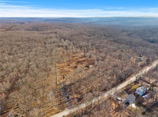 220 Chesterfield Rd, Oakdale, CT 06370