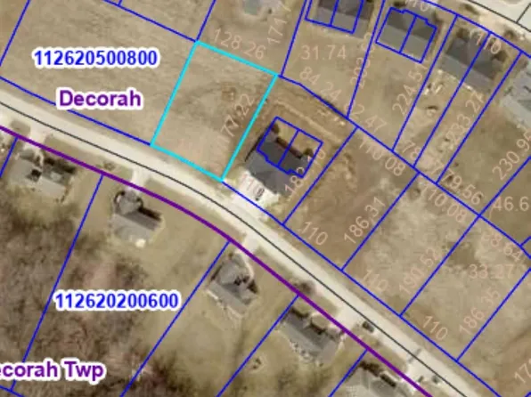 Shagbark Lane Rd, Decorah, IA 52101