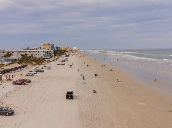 799 E 10th Ave, New Smyrna Beach, FL 32169