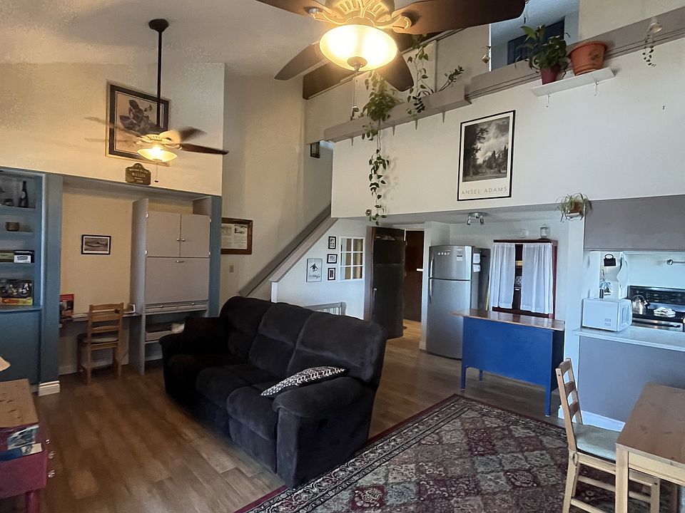 Wonderful open concept with very tall ceilings!
