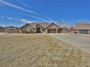6835 Mint Julep Ln, Guthrie, OK 73044