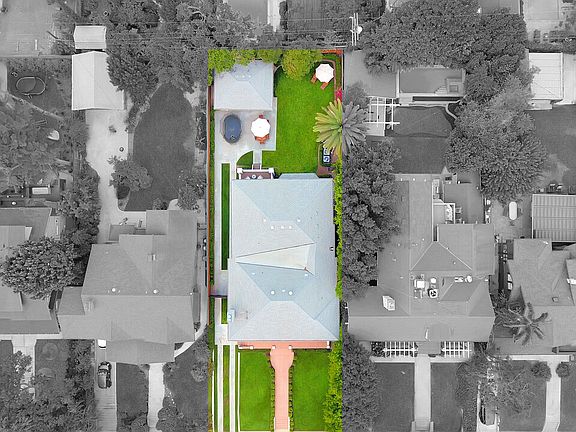 2nd image of 251 S Wilton Pl