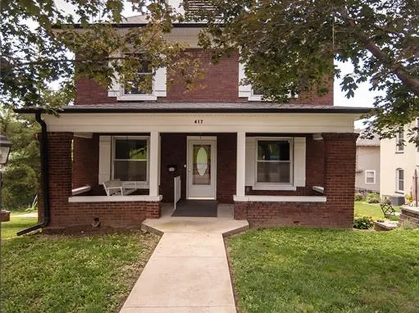 417 N 3rd St, Atchison, KS 66002