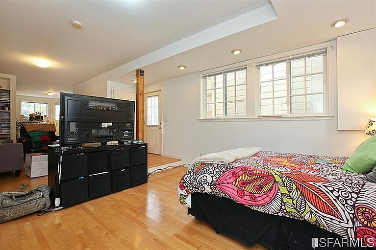 1st image of 541 Mississippi St