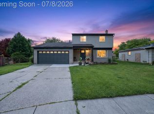 53962 Kirk Ct, New Baltimore, MI 48047