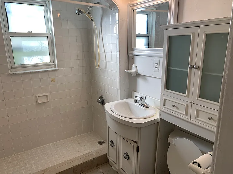 61 Washington St — Photo 3