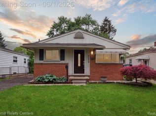 4458 Harding St, Dearborn Heights, MI 48125