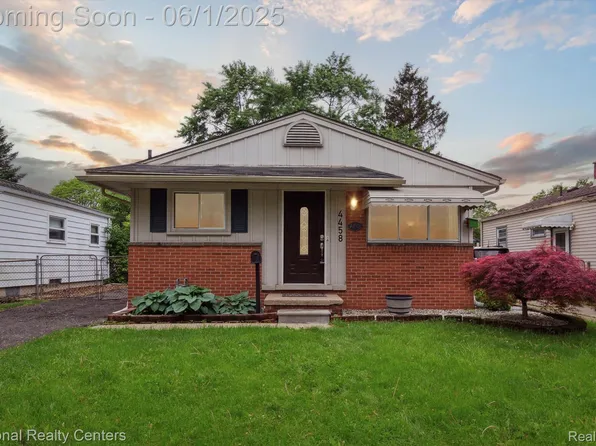 4458 Harding St, Dearborn Heights, MI 48125