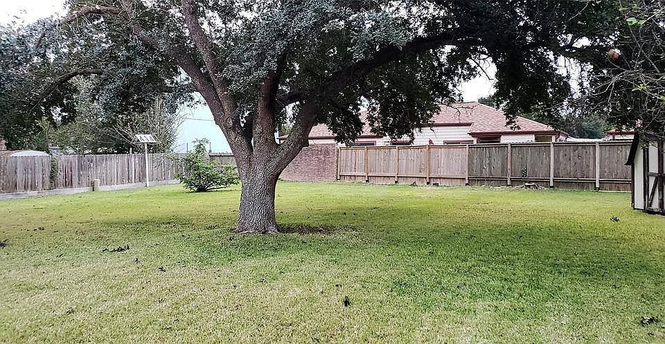1st image of 3615 Vineyard Dr