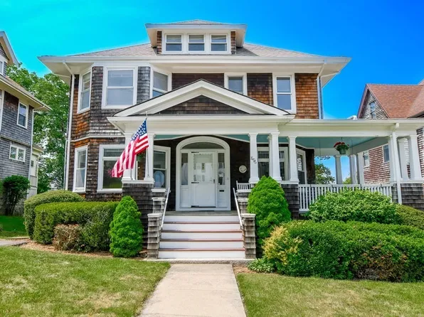 896 Rock St, Fall River, MA 02720