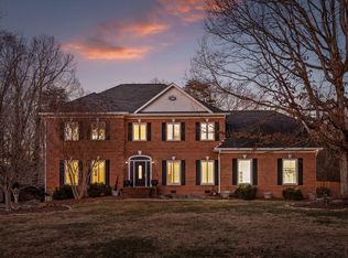 3 Northfield Rd, Signal Mountain, TN 37377