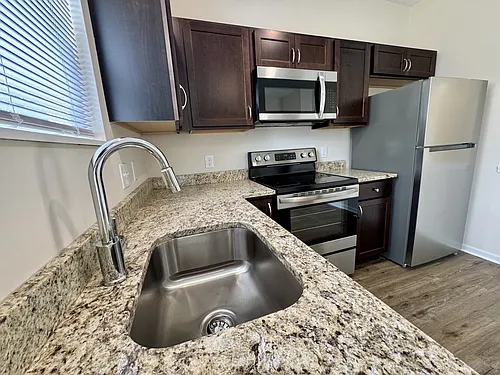 389-395 Abbeyville Rd #389 Photo 1