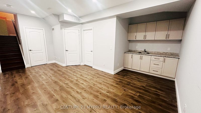 Richmond Hill Townhouse for rent - 4 Bedrooms — photo 31