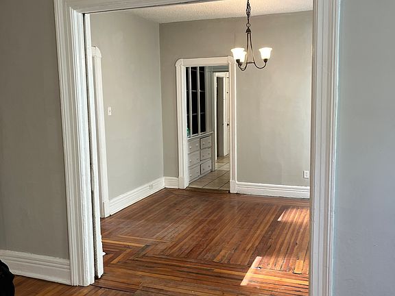5th image of 136 Park Pl Floor 1