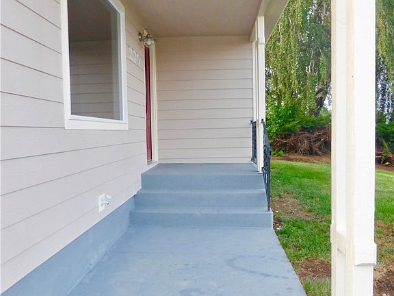 3rd image of 275 Patrick Rd