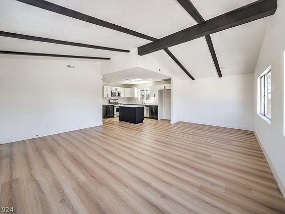 2nd image of 3547 Pepperdine Way