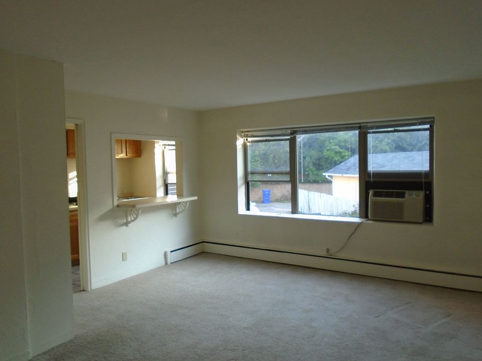2nd image of 681 Oakland Ave APT 203