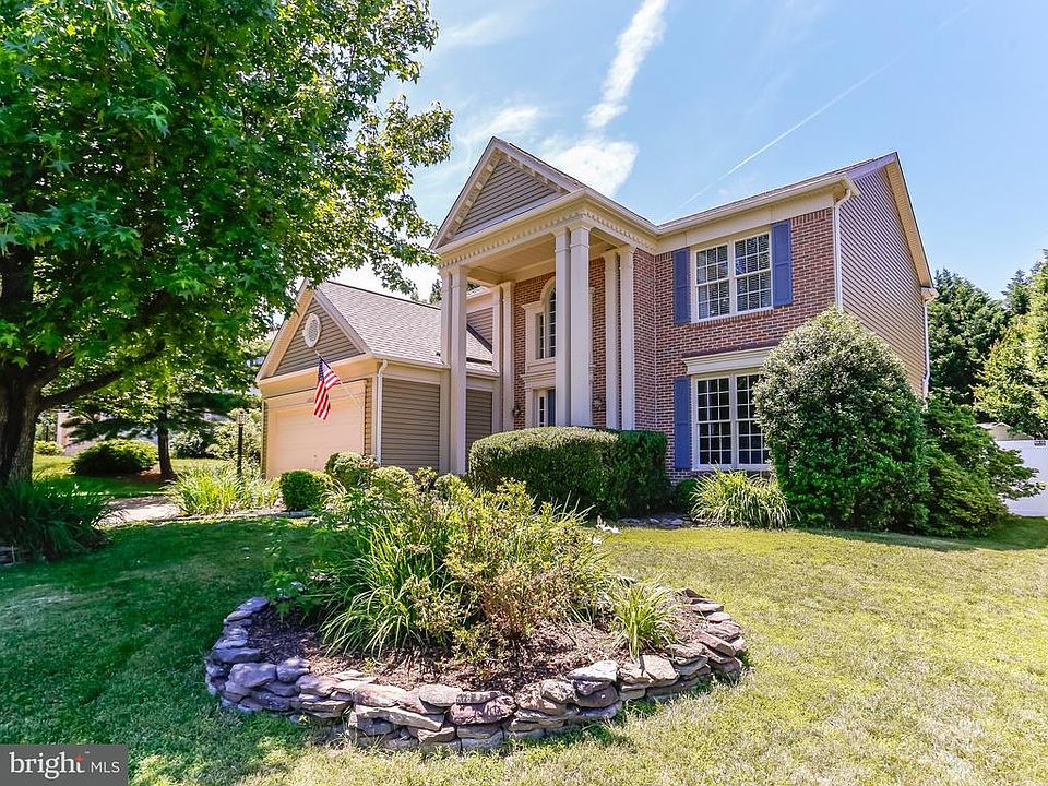 1st image of 16922 Cass Brook Ln