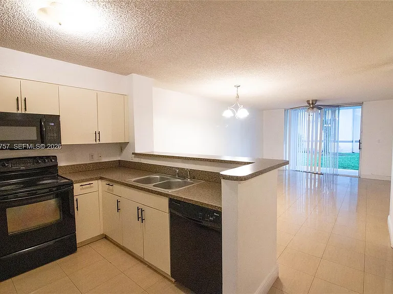 4500 NW 107th Ave #1089 — Photo 8
