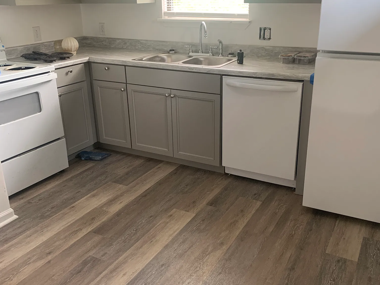 2 bed, 1.5 bath, 816 sqft, $1,295 — Photo 1