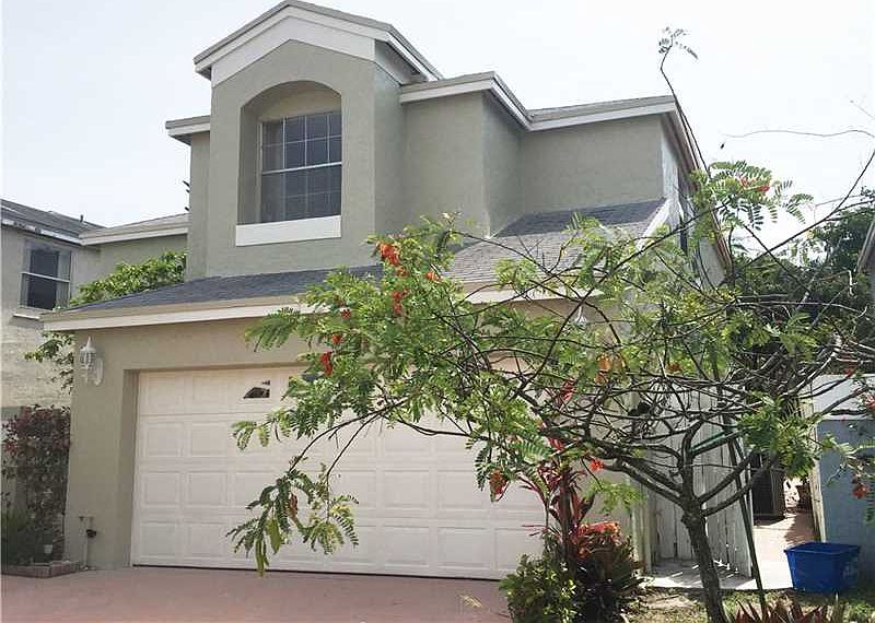 1st image of 2905 River Run Cir E