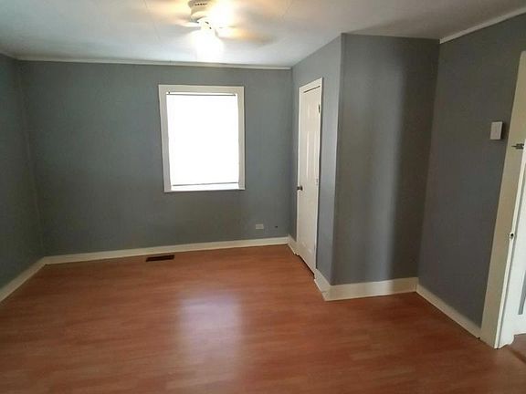 4th image of 2301 11th Ave N