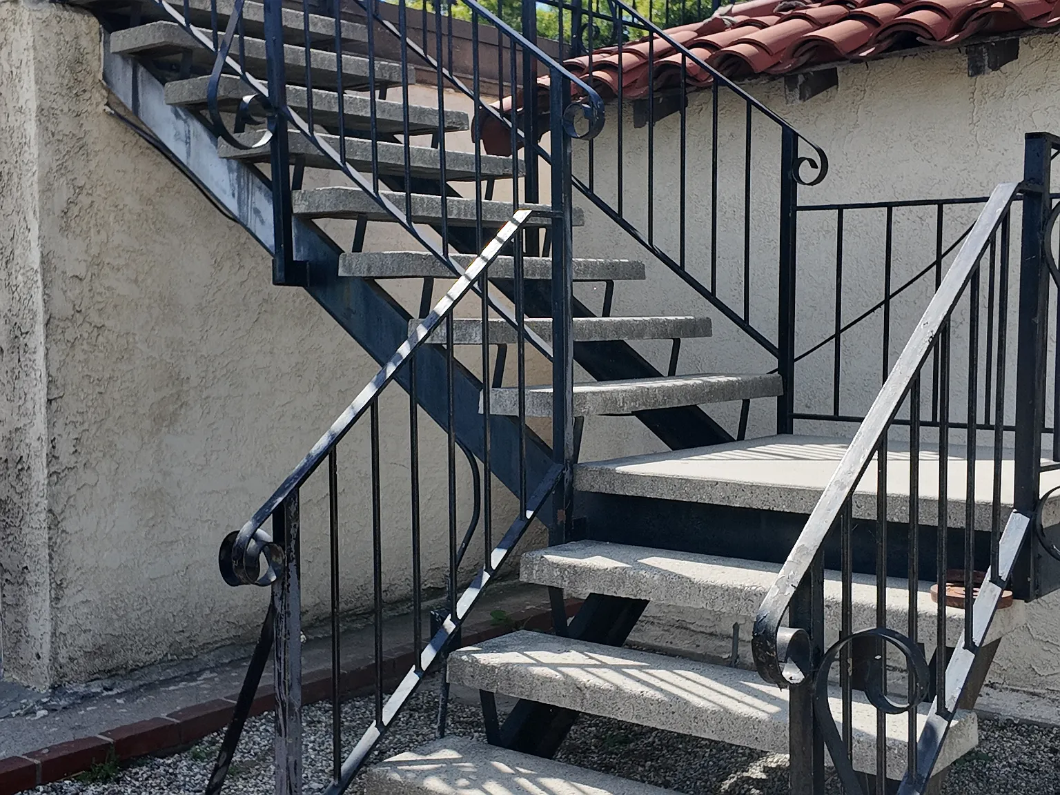 Studio, 782 sqft, $1,900 — Photo 2